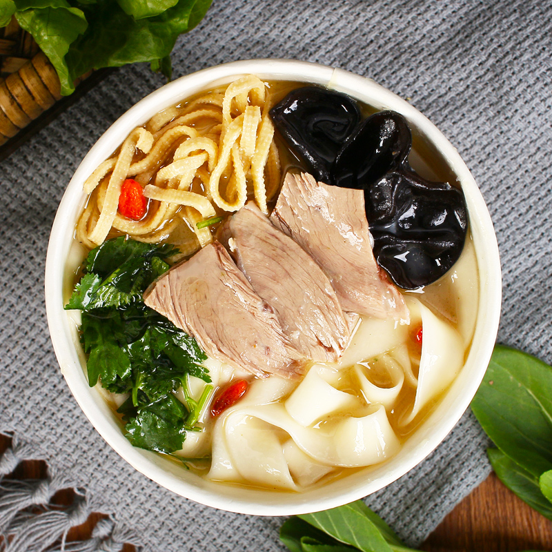 河南烩面桶装免煮羊肉烩面冲泡型速食方便面泡面宽面条整箱批发